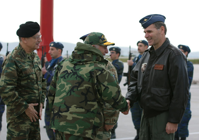 Επίσκεψη Αρχηγού ΓΕΕΘΑ σε Μονάδες - Σχηματισμούς των Ενόπλων Δυνάμεων - Φωτογραφία 13