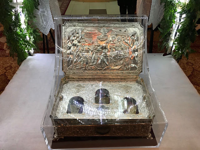10006 - Τα Τίμια Δώρα των Μάγων, από την αγιορείτικη Ιερά Μονή Αγίου Παύλου, στη Λάρισα - Φωτογραφία 8