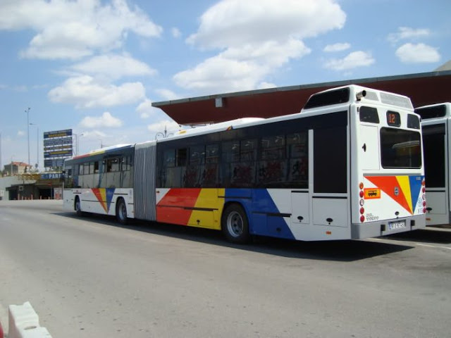 Θεσσαλονίκη: Ξύλο για μια θέση στο λεωφορείο - Φωτογραφία 1