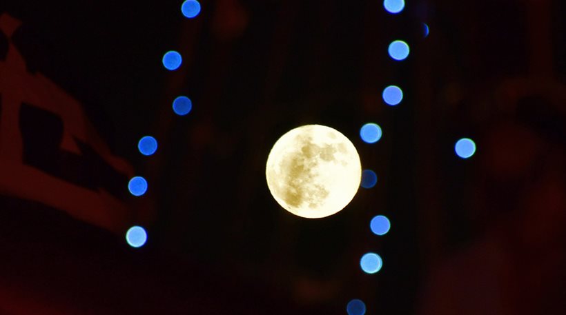 Με μια σούπερ-Σελήνη και τους διάττοντες Τεταρτίδες ξεκινά το 2018 - Φωτογραφία 1
