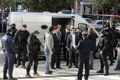 Συναγερμός στις ελληνοτουρκικές σχέσεις - Παρέμβαση της κυβέρνησης κατά της δικαστικής απόφασης για το άσυλο - ΒΙΝΤΕΟ