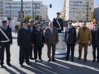 Εθιμοτυπική προσφορά δώρων σε τροχονόμους από την Πολιτική και Φυσική Ηγεσία της Ελληνικής Αστυνομίας - Φωτογραφία 20