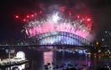 Η Αυστραλία υποδέχτηκε το 2018 με 3 τόνους πυροτεχνημάτων και μοναδικό θέαμα [photos - video]