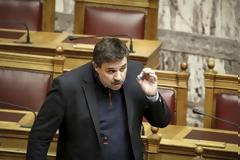 Ο προϋπολογισμός φέρνει «ψαλίδι» στις δαπάνες Yγείας