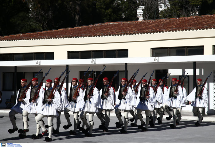 Ποδαρικό στο 2018 με τους λεβέντες της Προεδρικής Φρουράς [εικόνες] - Φωτογραφία 3