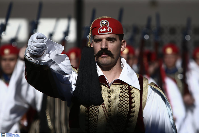 Ποδαρικό στο 2018 με τους λεβέντες της Προεδρικής Φρουράς [εικόνες] - Φωτογραφία 6