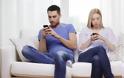 Γιατί οι Βρετανοί στέλνουν 10.000 sms σε μέλη της οικογένειάς τους ακόμη και μέσα στο ίδιο τους το σπίτι; - Φωτογραφία 2