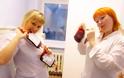 Ρωσία: Νοσοκόμες βγάζουν «αστείες» selfies με ανήμπορους ασθενείς - Φωτογραφία 5