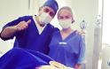 Ρωσία: Νοσοκόμες βγάζουν «αστείες» selfies με ανήμπορους ασθενείς - Φωτογραφία 7