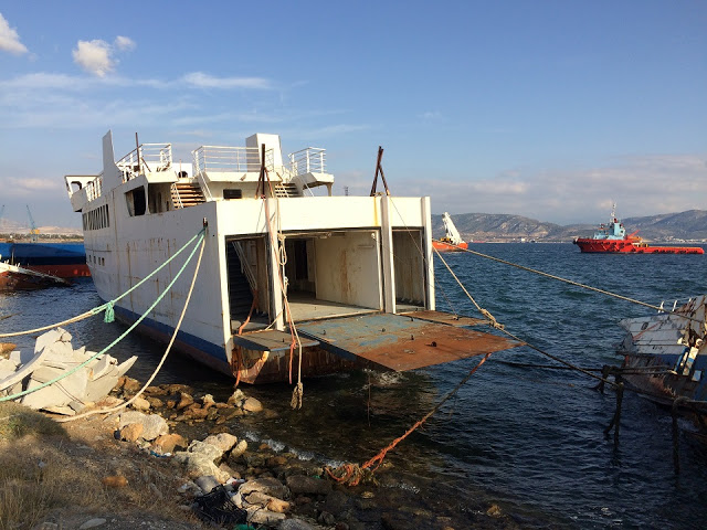 Νεκροταφείο πλοίων στην Ελευσίνα - Φωτογραφία 3