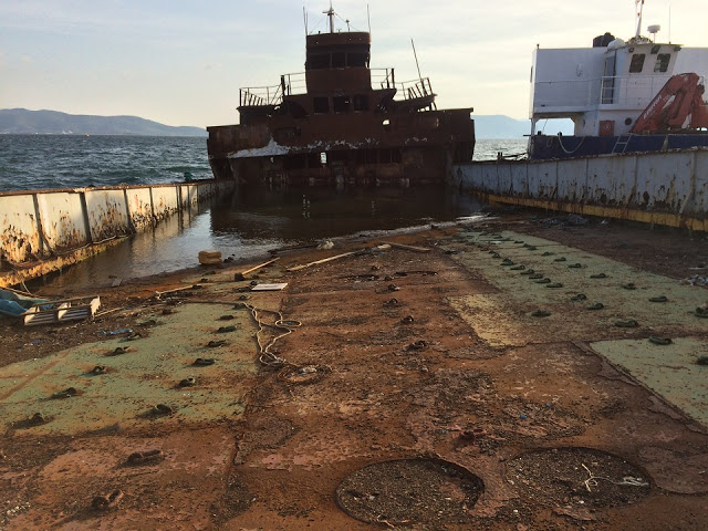 Νεκροταφείο πλοίων στην Ελευσίνα - Φωτογραφία 5
