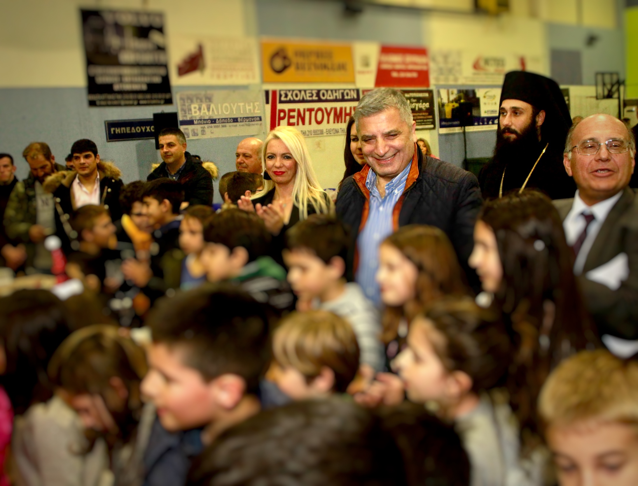 Ο ΙΣΑ διοργάνωσε συγκινητική Πρωτοχρονιάτικη εορτή, για τα παιδιά των κατοίκων της Μάνδρας - Φωτογραφία 3