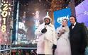 Μαρία Μενούνος: Παντρεύτηκε σε live μετάδοση πριν αλλάξει ο χρόνος στην παγωμένη Times Square - Φωτογραφία 4