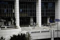 Ψάχνουν στην «τάξη του ’95» τους αρχηγούς της «ΟΛΑ»
