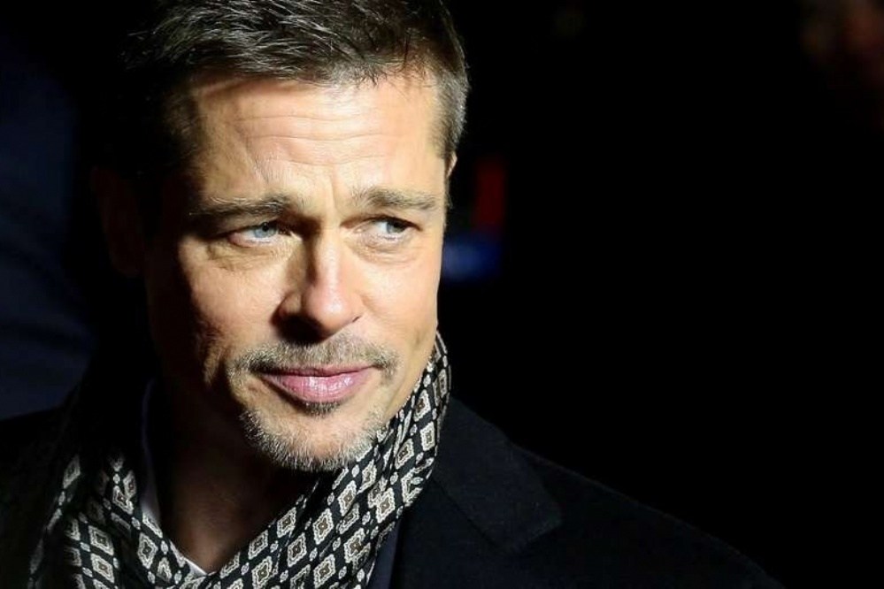 Ο φρεσκοχωρισμένος Brad Pitt φλερτάρει ξανά! - Φωτογραφία 2