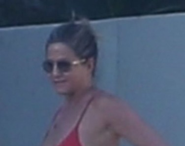 Δες την Jennifer Aniston με μαγιό και χωρίς ίχνος photoshop - Φωτογραφία 3