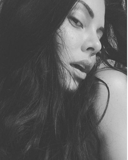 Μ.Κορινθίου: Μια ακόμη αισθησιακή φωτογραφία στον λογαριασμό της στο Instagram - Φωτογραφία 6