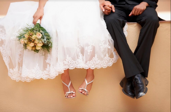 Τέσσερις μύθοι για το γάμο - Φωτογραφία 1