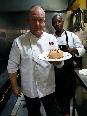 Από μάγειρας στον Στρατό Ξηράς τώρα.... Σεφ σε μεγάλο εστιατόριο της Αφρικής - Φωτογραφία 7