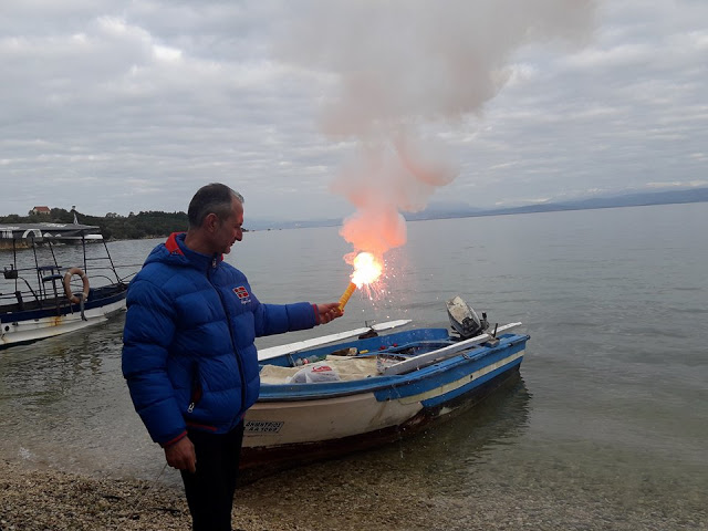 O αγιασμός των υδάτων στα ΠΑΛΙΑΜΠΕΛΑ (ΦΩΤΟ: Στέλλα Λιάπη) - Φωτογραφία 21