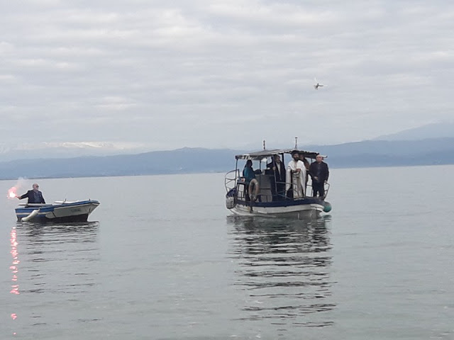 O αγιασμός των υδάτων στα ΠΑΛΙΑΜΠΕΛΑ (ΦΩΤΟ: Στέλλα Λιάπη) - Φωτογραφία 32