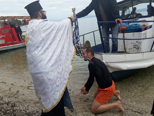 O αγιασμός των υδάτων στα ΠΑΛΙΑΜΠΕΛΑ (ΦΩΤΟ: Στέλλα Λιάπη) - Φωτογραφία 38