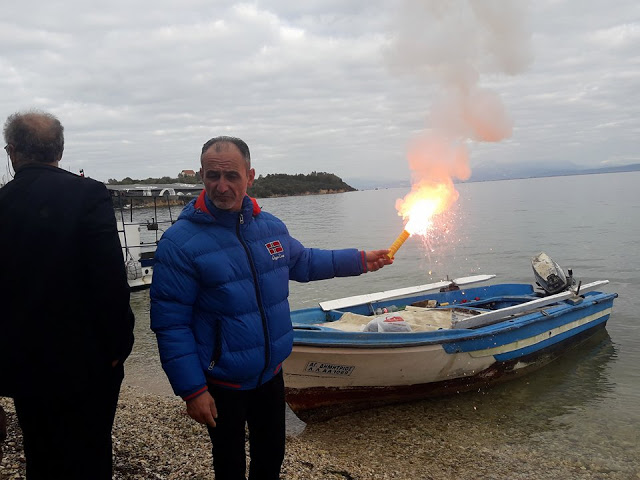 O αγιασμός των υδάτων στα ΠΑΛΙΑΜΠΕΛΑ (ΦΩΤΟ: Στέλλα Λιάπη) - Φωτογραφία 87