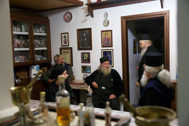 10043 - Φωτογραφίες από το Ιβηρίτικο Κελλί της Αγίας Άννης, στις Καρυές του Αγίου Όρους, την ημέρα της πανήγυρης - Φωτογραφία 21