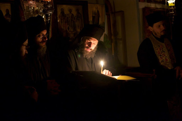 10043 - Φωτογραφίες από το Ιβηρίτικο Κελλί της Αγίας Άννης, στις Καρυές του Αγίου Όρους, την ημέρα της πανήγυρης - Φωτογραφία 31