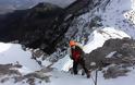 Καρέ καρέ η επιχείρηση της πυροσβεστικής για τη διάσωση της ορειβάτισσας στον Όλυμπο (βίντεο & φωτο) - Φωτογραφία 2