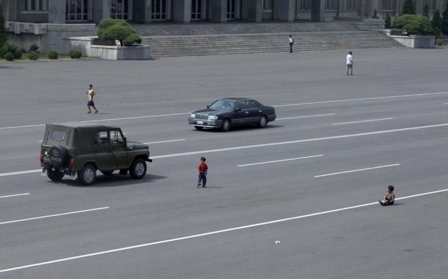 Βόρεια Κορέα ο Κιμ Γιονγκ Ουν τι δεν θέλει να δεις! Τραβήχτηκαν κρυφά με φακούς υψηλής μεγέθυνσης - Φωτογραφία 8