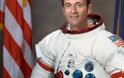 «Έφυγε» στα 87 του ο Τζον Γιανγκ, ο πιο έμπειρος Αμερικανός αστροναύτης - Φωτογραφία 1