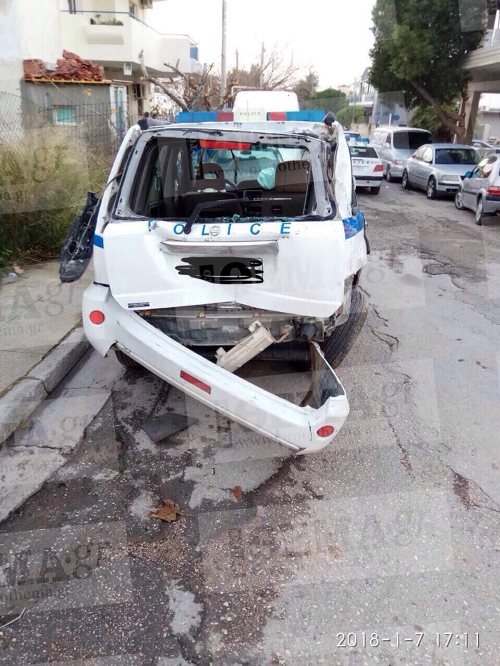 Αστυνομικός τραυματίστηκε σοβαρά ενώ πήγαινε σε τροχαίο συναδέλφων του με... ζώο - Φωτογραφία 3