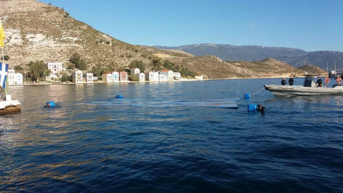Στο Καστελόριζο η μεγαλύτερη υποβρύχια ελληνική σημαία (φωτογραφίες) - Φωτογραφία 4