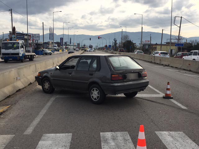 Σφοδρή σύγκρουση με τραυματισμό στην Εθνική Οδό κοντά στο Αγρίνιο (φωτο) - Φωτογραφία 4