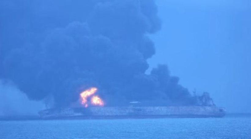 Σαγκάη: Το ιρανικό δεξαμενόπλοιο κινδυνεύει να εκραγεί - Μετέφερε 136.000 τόνους πετρέλαιο! - Φωτογραφία 1