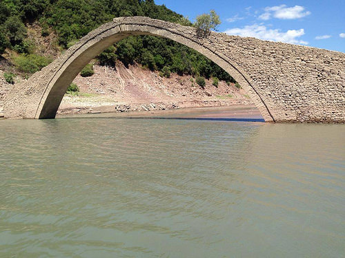Tο γεφύρι στο Καρπενήσι που εμφανίζεται και εξαφανίζεται ανάλογα με τον καιρό - Φωτογραφία 12