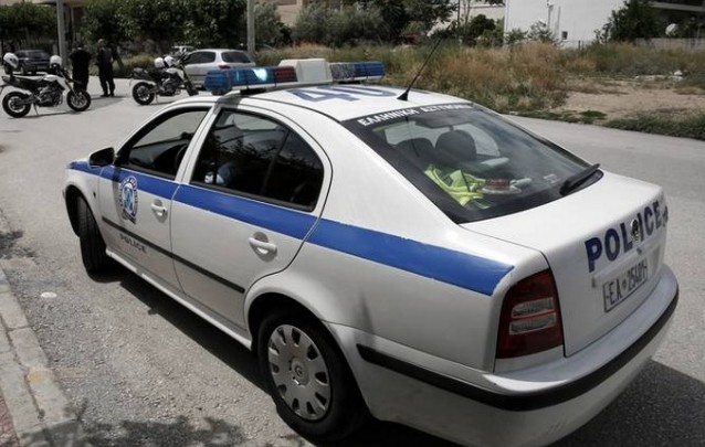 Άγρια συμπλοκή σε κεντρικό δρόμο της Λαμίας - Πιάστηκαν για τα μάτια μιας γυναίκας - Φωτογραφία 1