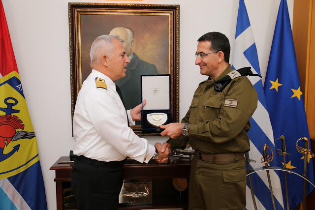 Συνάντηση Αρχηγού ΓΕΕΘΑ με τον Αρχηγό Χερσαίων Δυνάμεων του Ισραήλ - Φωτογραφία 1