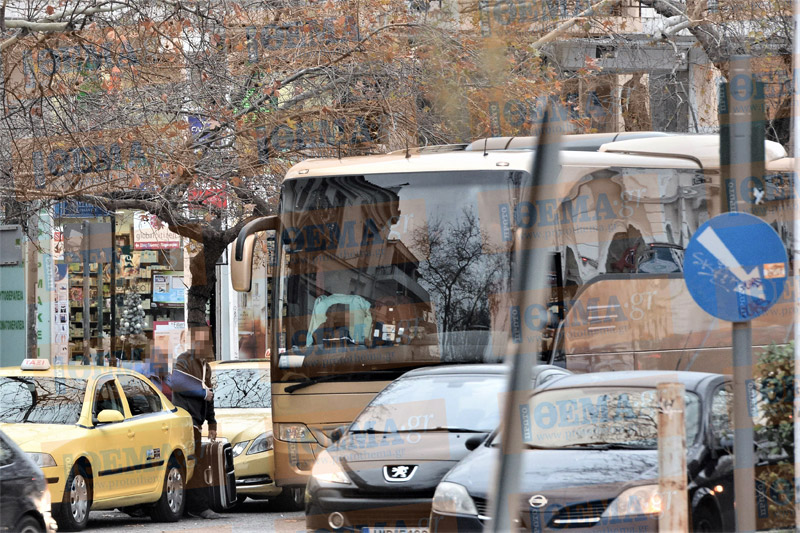 Αναχωρούν από την Κηφισιά για να «παίξουν» τις συντάξεις τους στα καζίνο των Σκοπίων! - Φωτογραφία 1