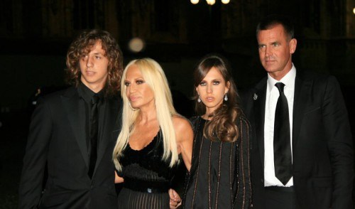 Η σκληρή ανακοίνωση της οικογένειας Versace στο American Crime Story - Φωτογραφία 3