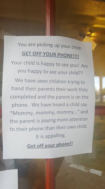 «Παίρνετε τα παιδιά σας από το σχολείο. Κλείστε το κινητό!»: Το ηχηρό μήνυμα αυτού του σχολείου στους γονείς - Φωτογραφία 2