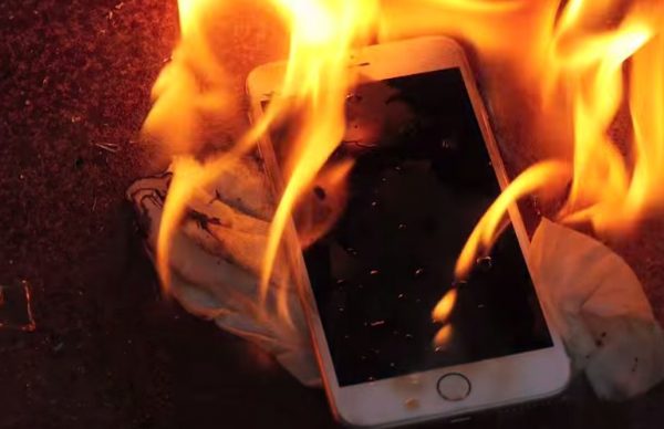 Ανατινάχτηκε iPhone σε κατάστημα της Apple στη Ζυρίχη – Επτά τραυματίες - Φωτογραφία 1
