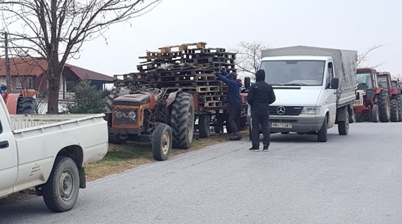 Ανήλικος άρπαξε την παραγωγή 17 αγροτών στην Κορινθία - Φωτογραφία 1