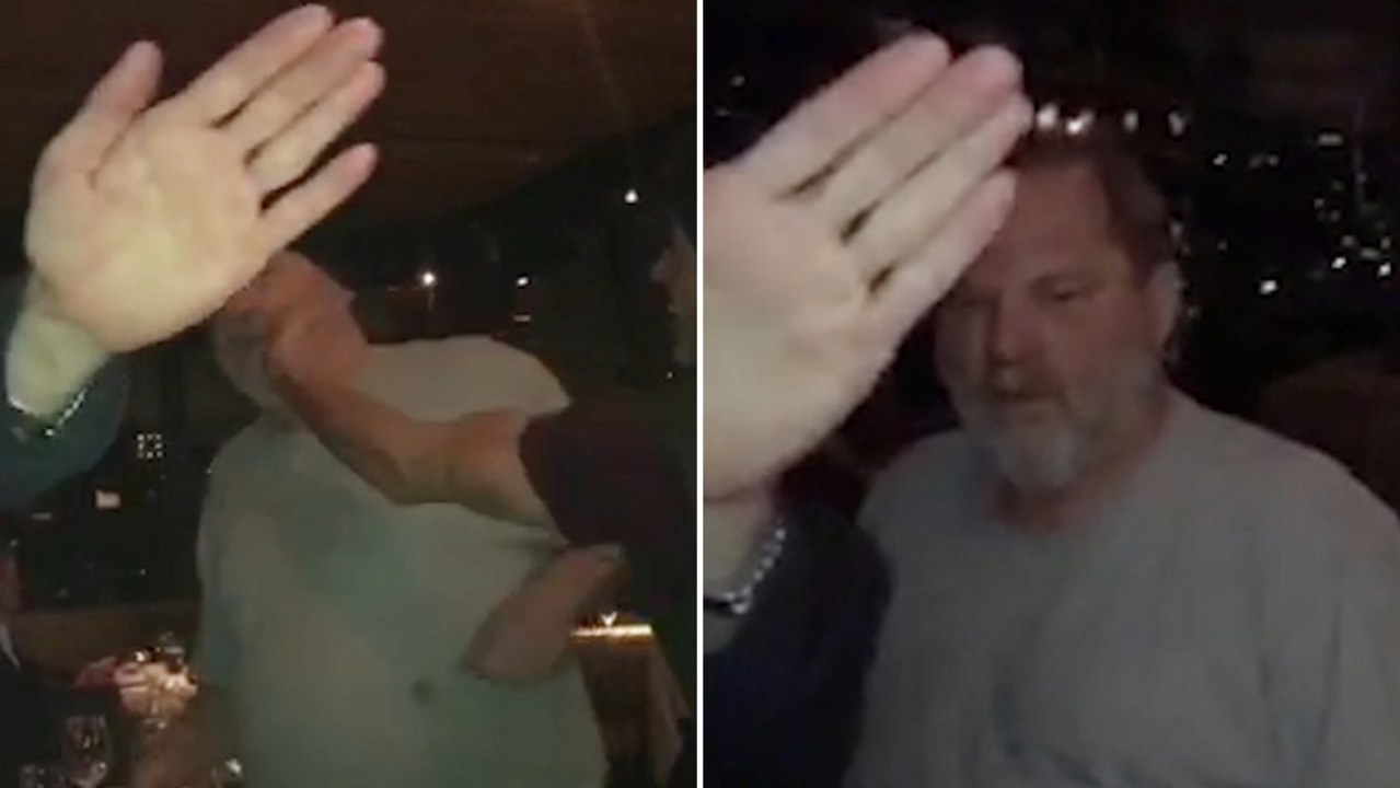 Βίντεο: Χαστούκισαν τον Harvey Weinstein σε εστιατόριο στην Αριζόνα - Φωτογραφία 2