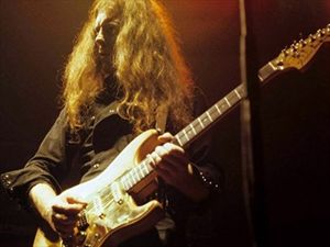 Πέθανε ο κιθαρίστας των Motorhead Έντι Κλαρκ - Φωτογραφία 1