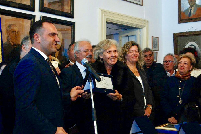 Ο Δήμος Μυκόνου τίμησε το Λιμενικό, την ΕΜΑΚ και εθελοντές για τη διάσωση των ναυαγών στο Τραγονήσι - Φωτογραφία 4