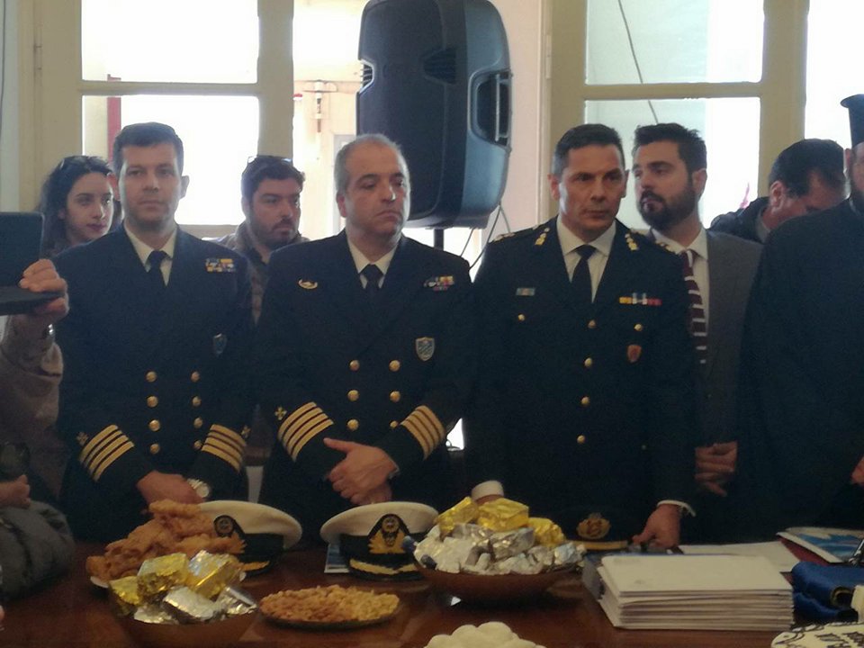 Ο Δήμος Μυκόνου τίμησε το Λιμενικό, την ΕΜΑΚ και εθελοντές για τη διάσωση των ναυαγών στο Τραγονήσι - Φωτογραφία 5