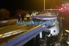 Nαύπακτος: Απεγκλωβισμός οδηγού απο σοβαρό τροχαίο