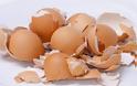 Πώς μπορώ να βράσω αυγά χωρίς να σπάνε; Δες τη λύση...